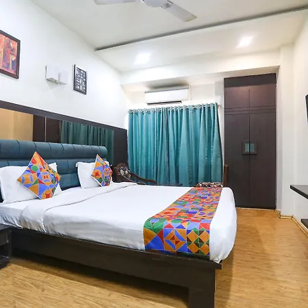 Fabhotel Dua Continental-2